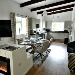 Sampson Dining and Kitchen